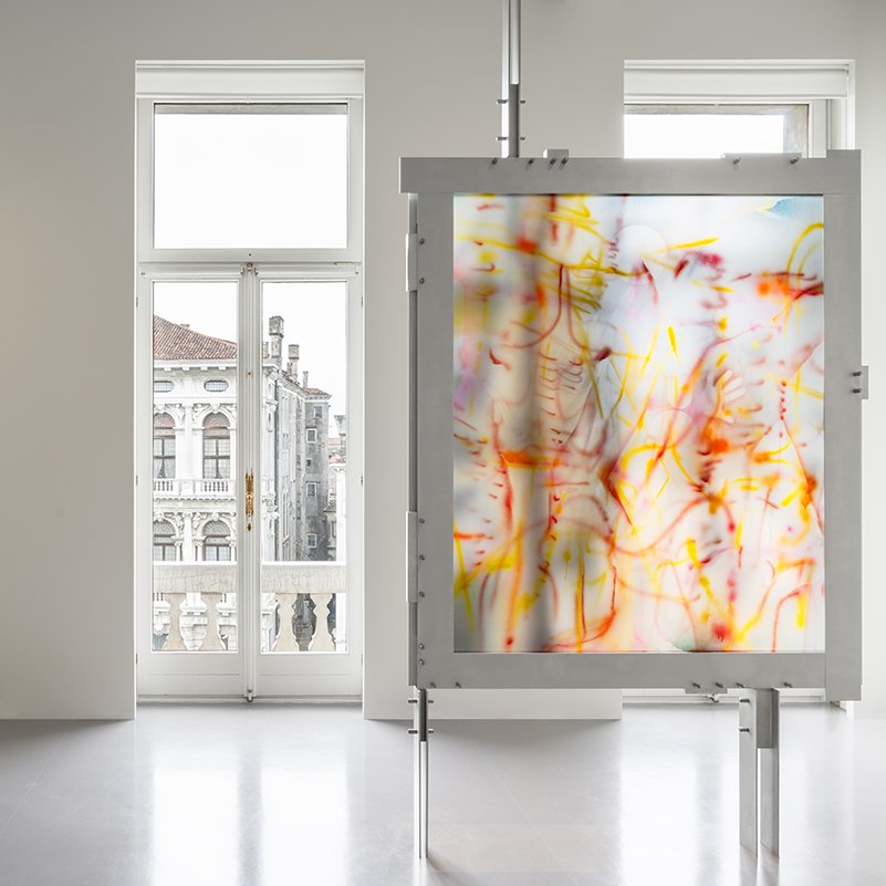 Julie Mehretu​, TRANSpaintings (hand), 2023, Courtesy of the artist and White Cube. Installation view, “Julie Mehretu. Ensemble”, 2024, Palazzo Grassi, Venezia. Ph. Marco Cappelletti © Palazzo Grassi, Pinault Collection