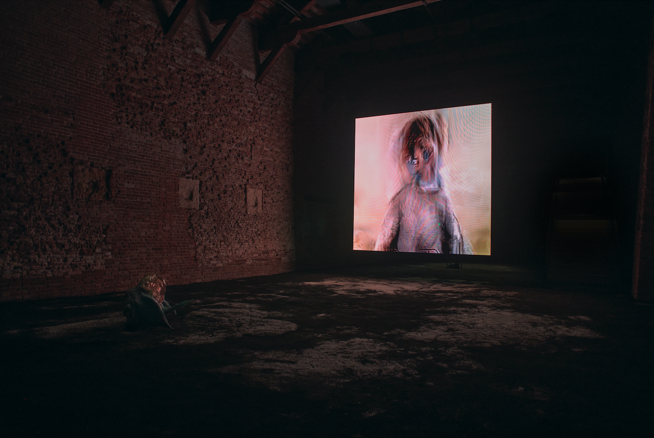 UUmwelt – Annlee, 2018-2024. Deep image reconstruction, generated in real time, face recognition, sensors, brain waves sound © Kamitani Lab / Kyoto University and ATR Installation view, Pierre Huyghe, Liminal, Punta della Dogana, Venice, 2024 Courtesy of the artist, Galerie Chantal Crousel, Marian Goodman Gallery, Hauser & Wirth, Esther Schipper and Taro Nasu. Photo credit: Ola Rindal